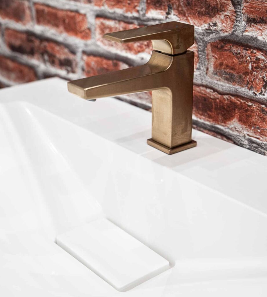 Plomberie de salle de bain : la clé d’un projet durable